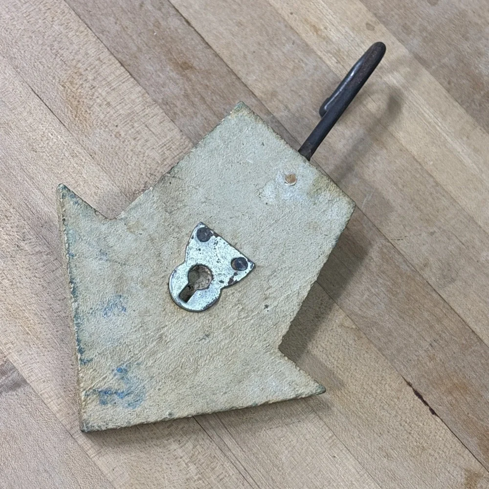 Vintage Rustic Birdhouse Wall Hook Wooden Cottage Farmhouse Decorative Hanger